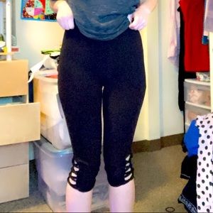 Black leggings